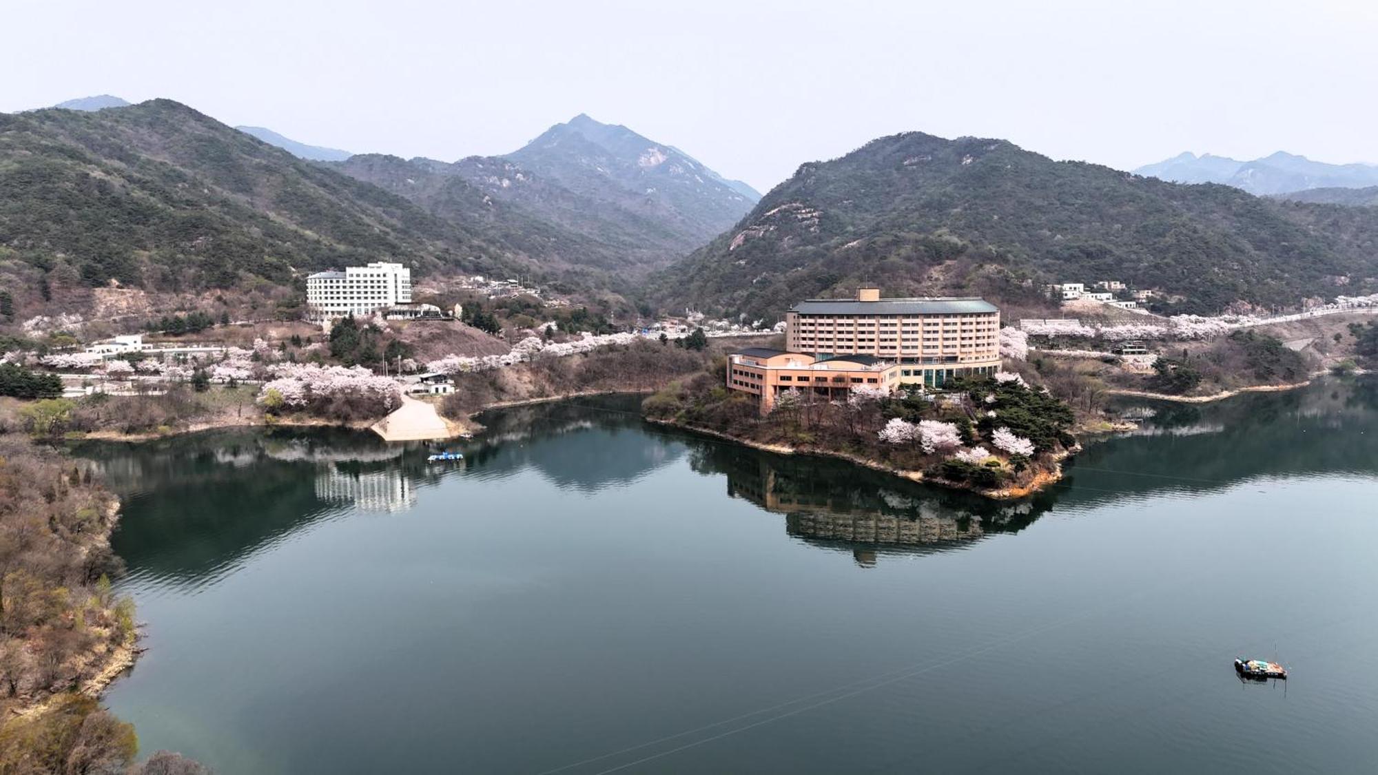 Cheongpung Resort Jecheon Exteriör bild
