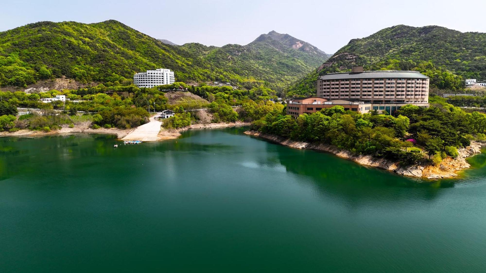 Cheongpung Resort Jecheon Exteriör bild