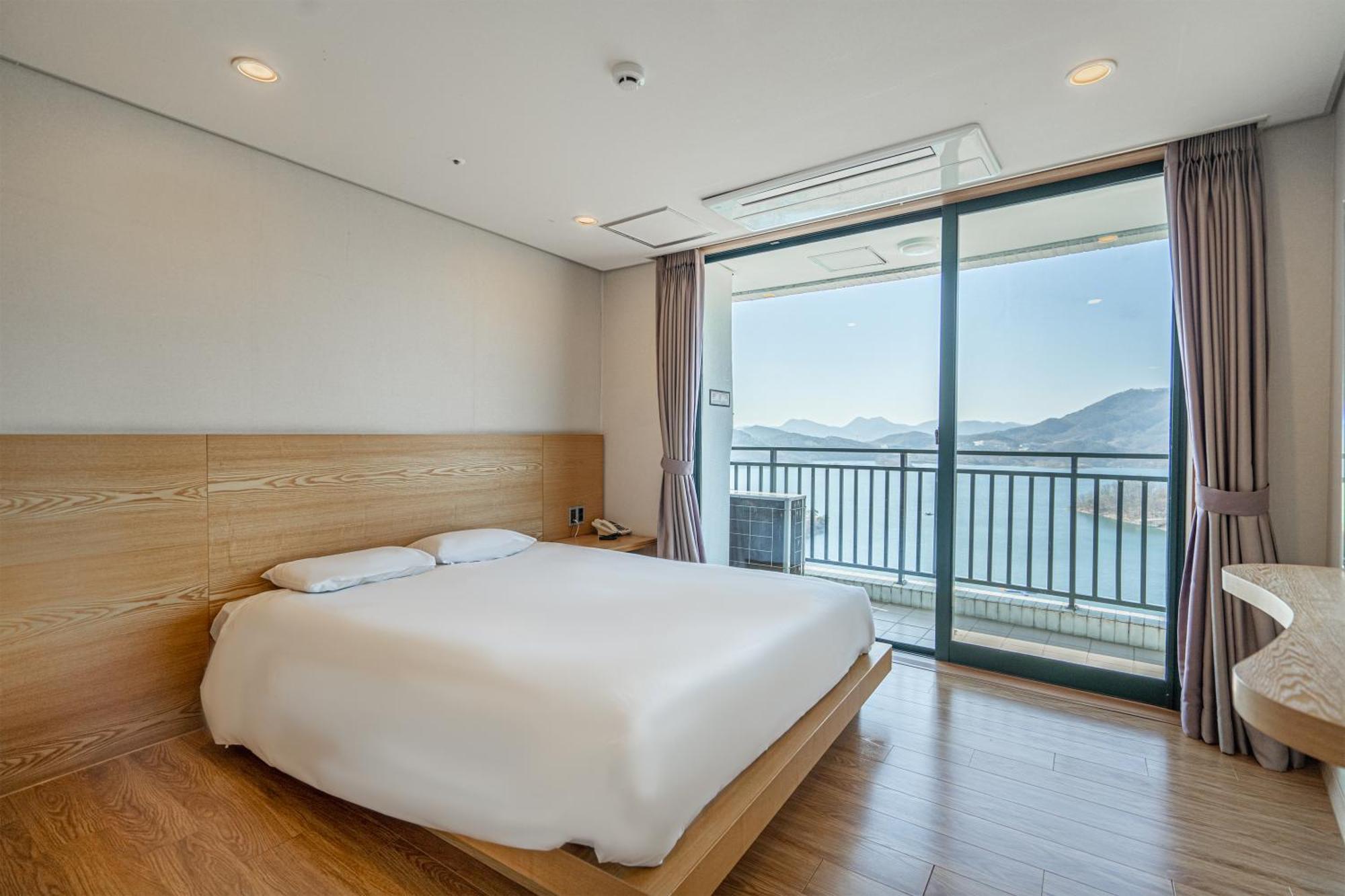 Cheongpung Resort Jecheon Exteriör bild